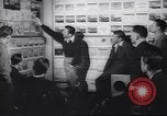 Immagine di Walter Disney con gli artisti Burbank California USA, 1943, secondo 9 filmato di repertorio 65675074183