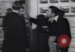 Immagine di Walter Disney con gli artisti Burbank California USA, 1943, secondo 41 filmato di repertorio 65675074183