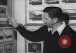 Immagine di Walter Disney con gli artisti Burbank California USA, 1943, secondo 59 filmato di repertorio 65675074183
