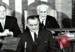 Immagine di Il presidente Lyndon Johnson Washington DC USA, 1965, secondo 37 filmato di repertorio 65675074187