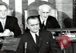 Immagine di Il presidente Lyndon Johnson Washington DC USA, 1965, secondo 51 filmato di repertorio 65675074187
