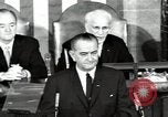 Immagine di Il presidente Lyndon Johnson Washington DC USA, 1965, secondo 52 filmato di repertorio 65675074187