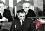 Immagine di Il presidente Lyndon Johnson Washington DC USA, 1965, secondo 57 filmato di repertorio 65675074187