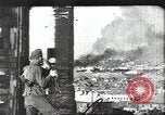 Standbild Schlacht von Stalingrad Stalingrad Russland Sowjetunion, 1942, aus Sekunde 45 historischem Filmmaterial Videoclip 65675074190