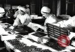 Immagine di Lavoratori sovietica Stalingrad Russia Unione Sovietica, 1945, secondo 48 filmato di repertorio 65675074191