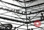 Standbild Sowjetische Arbeiter bauen Stalingrad wieder auf Stalingrad Russland Sowjetunion, 1945, aus Sekunde 19 historischem Filmmaterial Videoclip 65675074192