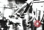 Standbild Sowjetische Arbeiter bauen Stalingrad wieder auf Stalingrad Russland Sowjetunion, 1945, aus Sekunde 37 historischem Filmmaterial Videoclip 65675074192