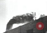 Standbild Sowjetische Arbeiter bauen Stalingrad wieder auf Stalingrad Russland Sowjetunion, 1945, aus Sekunde 61 historischem Filmmaterial Videoclip 65675074192