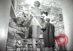 Immagine di Monumento a Maxiom Gorky Unione Sovietica, 1947, secondo 14 filmato di repertorio 65675074206