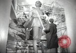 Immagine di Monumento a Maxiom Gorky Unione Sovietica, 1947, secondo 16 filmato di repertorio 65675074206
