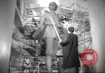 Immagine di Monumento a Maxiom Gorky Unione Sovietica, 1947, secondo 19 filmato di repertorio 65675074206