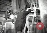 Immagine di Monumento a Maxiom Gorky Unione Sovietica, 1947, secondo 29 filmato di repertorio 65675074206