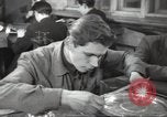 Image étudiants République socialiste soviétique de Lettonie Riga, 1947, de la seconde 24 séquences d'archives historiques vidéo 65675074211
