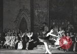 Immagine di Ballerina Maya Plisetskaya Mosca Russia Unione Sovietica, 1947, secondo 47 filmato di repertorio 65675074217