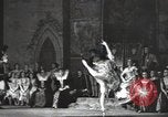Immagine di Ballerina Maya Plisetskaya Mosca Russia Unione Sovietica, 1947, secondo 48 filmato di repertorio 65675074217