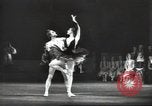 Immagine di Ballerina Maya Plisetskaya Mosca Russia Unione Sovietica, 1947, secondo 56 filmato di repertorio 65675074217