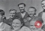 Image jeune communiste bénévoles Stalingrad Russie Union Soviétique, 1945, de la seconde 40 séquences d'archives historiques vidéo 65675074221