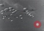 Standbild Deutscher Fallschirmjäger Deutschland, 1940, aus Sekunde 9 historischem Filmmaterial Videoclip 65675074224