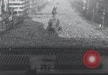 Immagine di Folla ceca Praga Cecoslovacchia, 1953, secondo 16 filmato di repertorio 65675074241