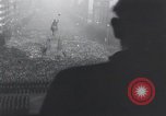 Immagine di Folla ceca Praga Cecoslovacchia, 1953, secondo 35 filmato di repertorio 65675074241