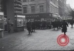 Immagine di Folla ceca Praga Cecoslovacchia, 1953, secondo 6 filmato di repertorio 65675074242