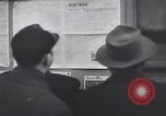 Immagine di Folla ceca Praga Cecoslovacchia, 1953, secondo 19 filmato di repertorio 65675074242