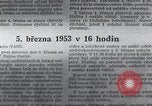 Immagine di Folla ceca Praga Cecoslovacchia, 1953, secondo 35 filmato di repertorio 65675074242