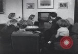 Immagine di Folla ceca Praga Cecoslovacchia, 1953, secondo 36 filmato di repertorio 65675074242
