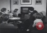 Immagine di Folla ceca Praga Cecoslovacchia, 1953, secondo 42 filmato di repertorio 65675074242