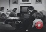 Immagine di Folla ceca Praga Cecoslovacchia, 1953, secondo 43 filmato di repertorio 65675074242