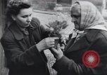Immagine di Popolo ceco Praga Cecoslovacchia, 1953, secondo 1 filmato di repertorio 65675074244