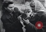 Immagine di Popolo ceco Praga Cecoslovacchia, 1953, secondo 3 filmato di repertorio 65675074244