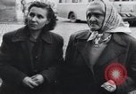 Immagine di Popolo ceco Praga Cecoslovacchia, 1953, secondo 20 filmato di repertorio 65675074244
