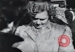 Immagine di Popolo ceco Praga Cecoslovacchia, 1953, secondo 30 filmato di repertorio 65675074244