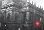 Immagine di Popolo ceco Praga Cecoslovacchia, 1953, secondo 48 filmato di repertorio 65675074244