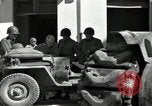 Standbild United States Army Infantry in Fondi Fondi Italien, 1944, aus Sekunde 23 historischem Filmmaterial Videoclip 65675074257