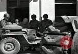 Standbild United States Army Infantry in Fondi Fondi Italien, 1944, aus Sekunde 24 historischem Filmmaterial Videoclip 65675074257