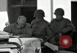 Standbild United States Army Infantry in Fondi Fondi Italien, 1944, aus Sekunde 32 historischem Filmmaterial Videoclip 65675074257