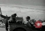 Standbild United States Army Infantry in Fondi Fondi Italien, 1944, aus Sekunde 45 historischem Filmmaterial Videoclip 65675074257