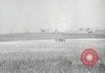 Immagine di Terza Divisione plotone di malta Cisternia Italia, 1944, secondo 54 filmato di repertorio 65675074262