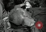 Standbild verletzt 3 Division Soldat Cisternia Italien, 1944, aus Sekunde 19 historischem Filmmaterial Videoclip 65675074263