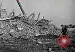 Standbild verletzt 3 Division Soldat Cisternia Italien, 1944, aus Sekunde 31 historischem Filmmaterial Videoclip 65675074263