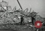 Standbild verletzt 3 Division Soldat Cisternia Italien, 1944, aus Sekunde 35 historischem Filmmaterial Videoclip 65675074263