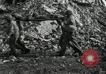 Standbild verletzt 3 Division Soldat Cisternia Italien, 1944, aus Sekunde 45 historischem Filmmaterial Videoclip 65675074263