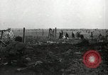 Immagine di Terza Divisione plotone di malta Cisterna Italia, 1944, secondo 46 filmato di repertorio 65675074264