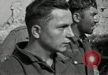 Immagine di Terza Divisione plotone di malta Cisterna Italia, 1944, secondo 61 filmato di repertorio 65675074264
