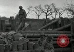 Image Faire progresser les forces américaines détruire ennemi barrage routier Oberleuken Allemagne, 1945, de la seconde 14 séquences d'archives historiques vidéo 65675074268