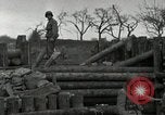 Image Faire progresser les forces américaines détruire ennemi barrage routier Oberleuken Allemagne, 1945, de la seconde 16 séquences d'archives historiques vidéo 65675074268