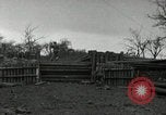 Image Faire progresser les forces américaines détruire ennemi barrage routier Oberleuken Allemagne, 1945, de la seconde 18 séquences d'archives historiques vidéo 65675074268