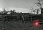 Image Faire progresser les forces américaines détruire ennemi barrage routier Oberleuken Allemagne, 1945, de la seconde 21 séquences d'archives historiques vidéo 65675074268
